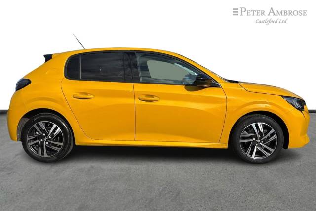 2022 Peugeot 208 1.2 PureTech 100 Allure Premium 5dr