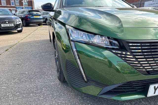 2025 Peugeot 308 1.6 Plug-in Hybrid Allure Premium 5dr e-EAT8