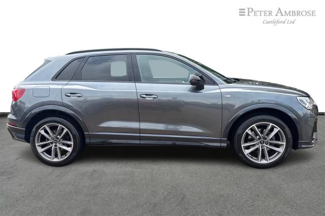 2022 Audi Q3 1.5 35 TFSI Black Edition 5dr