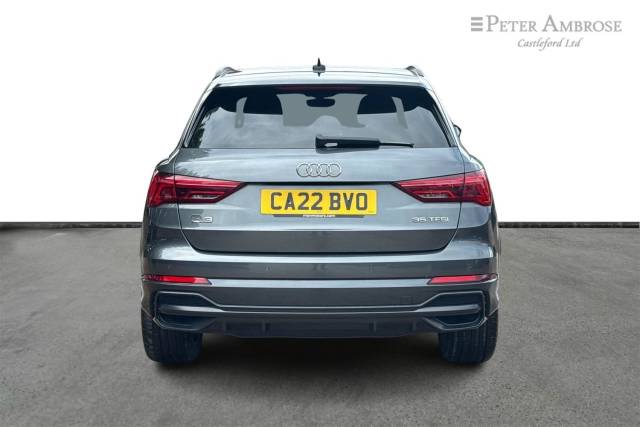 2022 Audi Q3 1.5 35 TFSI Black Edition 5dr