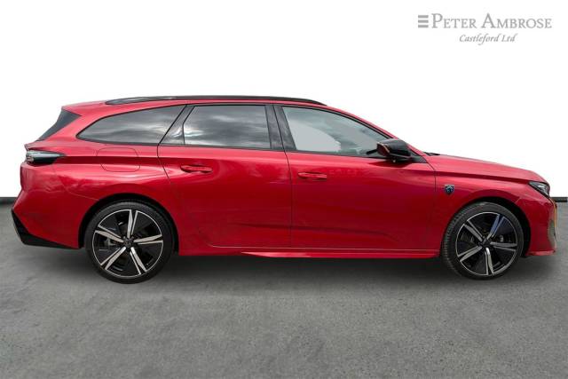 2025 Peugeot 308 SW 1.2 Hybrid 136 GT 5dr e-DSC6