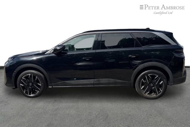 2025 Peugeot 5008 1.2 Hybrid 136 GT 5dr e-DSC6