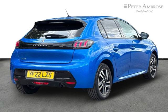 2022 Peugeot 208 1.2 PureTech 100 Allure Premium 5dr