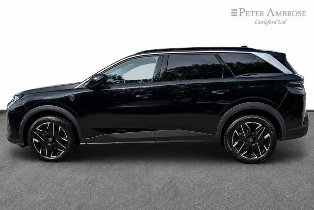 2025 Peugeot 5008 1.2 Hybrid 136 GT 5dr e-DSC6